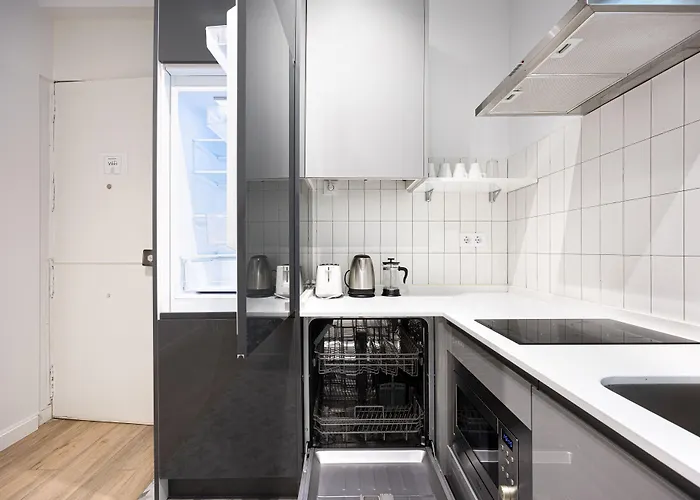 Aparthotel Smartr Atocha Reina Sofia Madrid